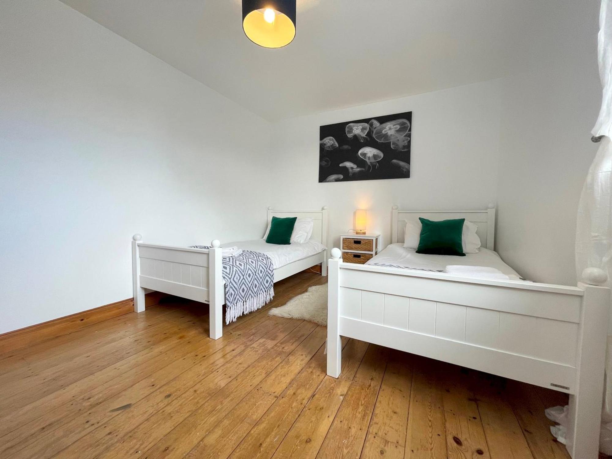 Spacious Home Sleeps 6 Short Walk To Port Isaac Village & Stunning Views Exterior foto